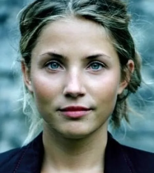 Tuva Novotny