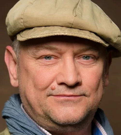 Znamenák István