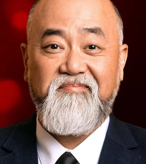 Paul Sun-Hyung Lee