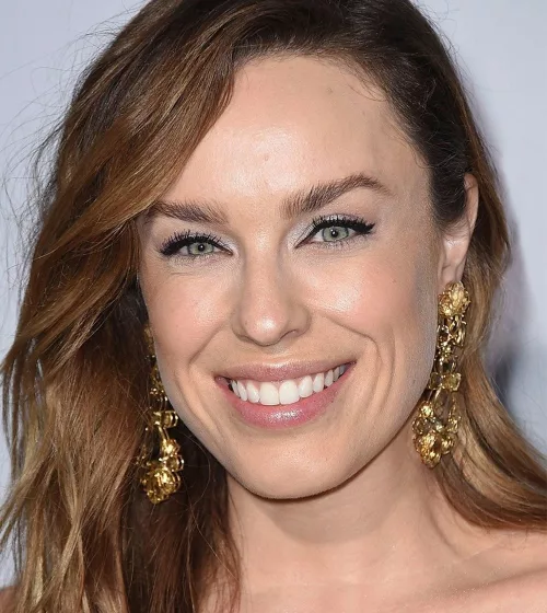 Jessica McNamee