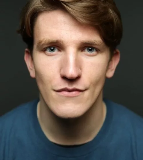 Ewan Mitchell