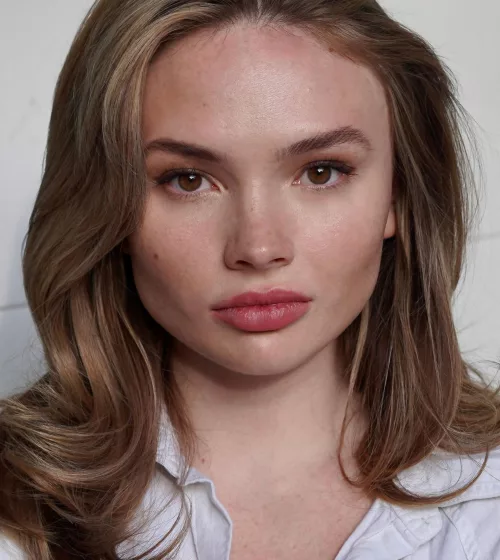 Natalie Alyn Lind