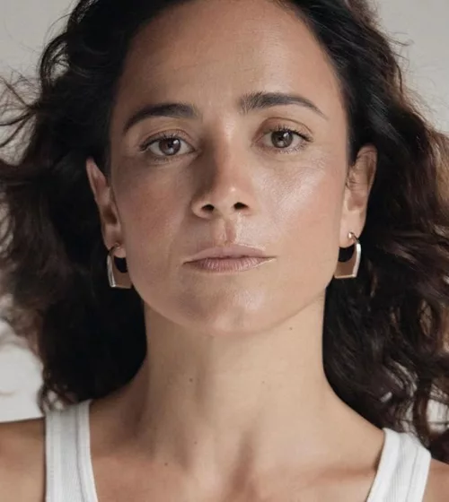 Alice Braga