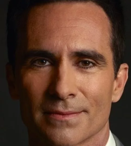 Nestor Carbonell