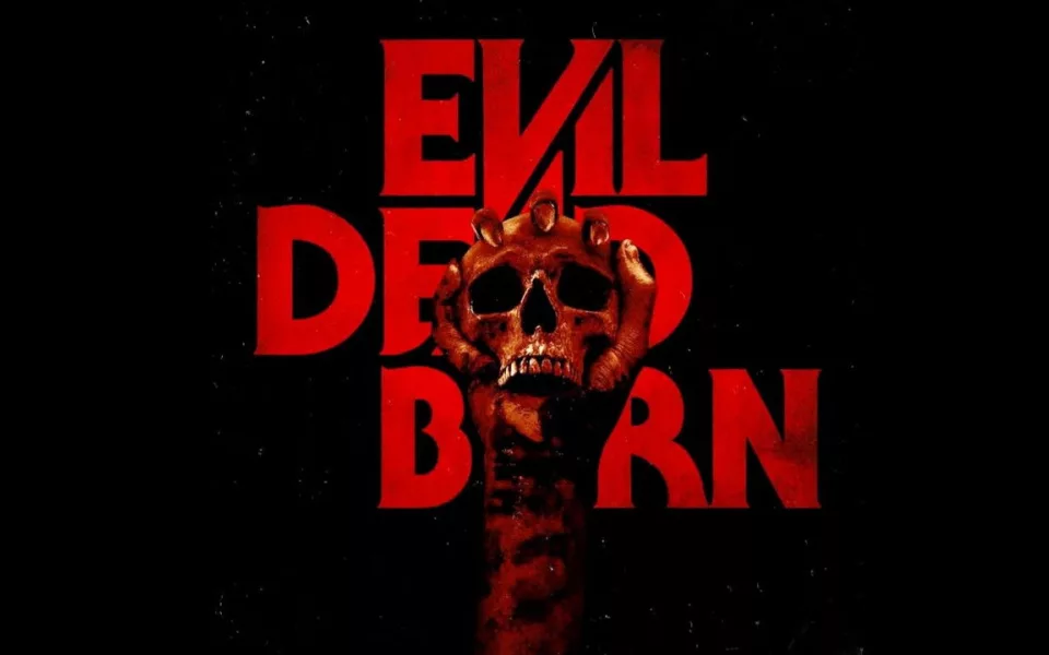 Az Evil Dead Burn lehet a franchise legsötétebb része – a trailer alapján teljesen új szintre emelik a horrort