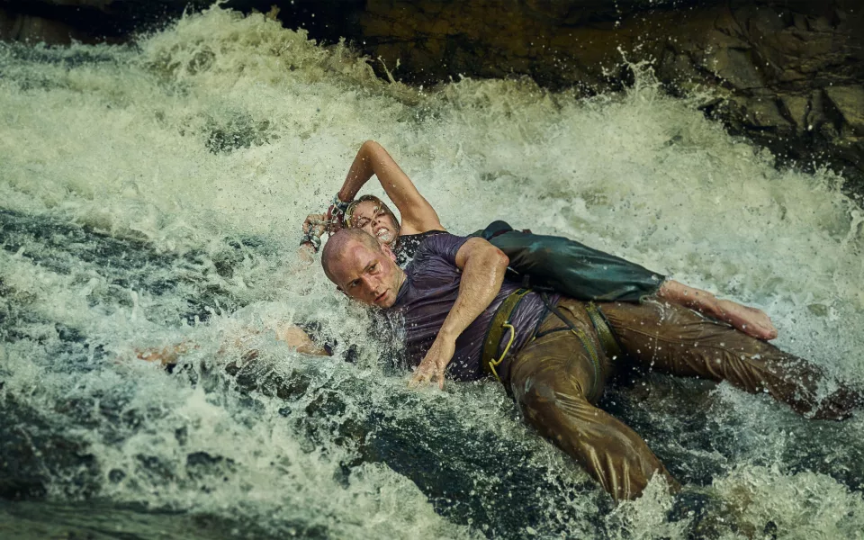 A Csúcsragadozó még mindig tarol a Netflixen – Charlize Theron túlélőthrillere második hete vezeti a toplistát